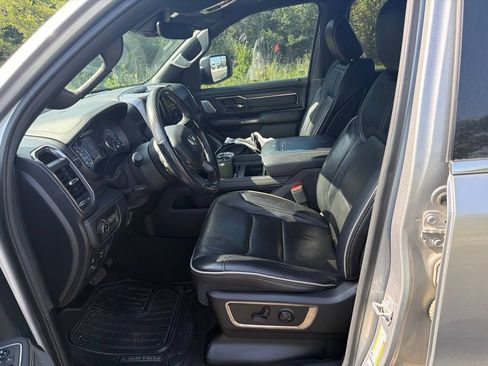 Used 2019 RAM 1500 Limited RWD image 7