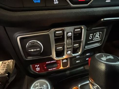 Used 2025 Jeep Wrangler Unlimited Sport S 4xe image 23