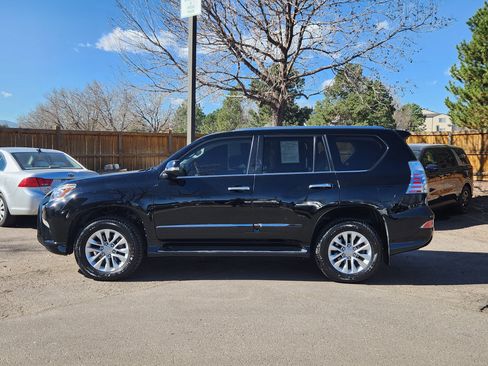 Used 2015 Lexus GX 460 w/ Premium Package image 2