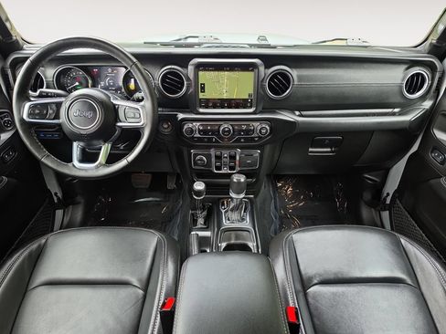 Used 2023 Jeep Wrangler Unlimited Sahara w/ Cold Weather Group AWD/4WD image 10