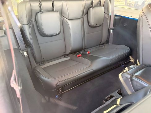 Used 2021 Jeep Wrangler Sport image 12