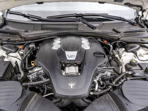 Used 2023 Maserati Quattroporte GT RWD image 19