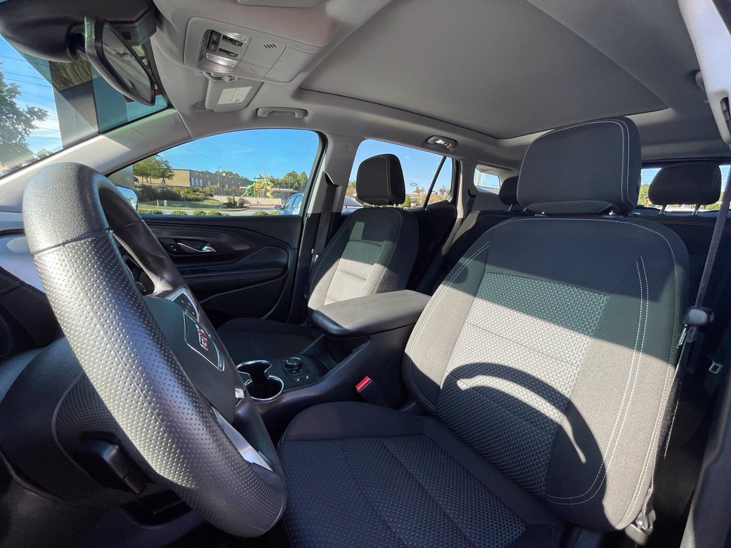 Used 2022 GMC Terrain SLE w/ Driver Convenience Package FWD image 23