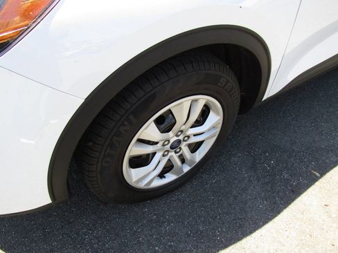 Used 2022 Ford Escape S AWD/4WD image 28