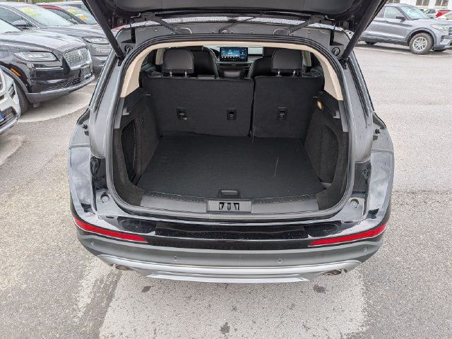 Used 2023 Lincoln Corsair AWD image 17