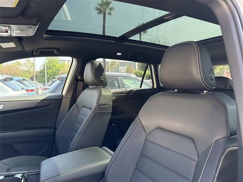 New 2026 Volkswagen Atlas Cross Sport SEL R-Line image 17