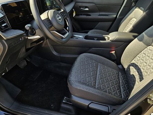 New 2026 Nissan Kicks SV image 13