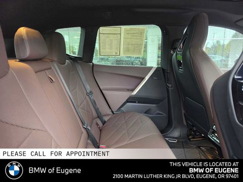 Used 2024 BMW iX xDrive50 w/ Sport Package AWD/4WD image 15