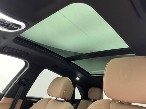 Certified 2025 Porsche Macan image 21