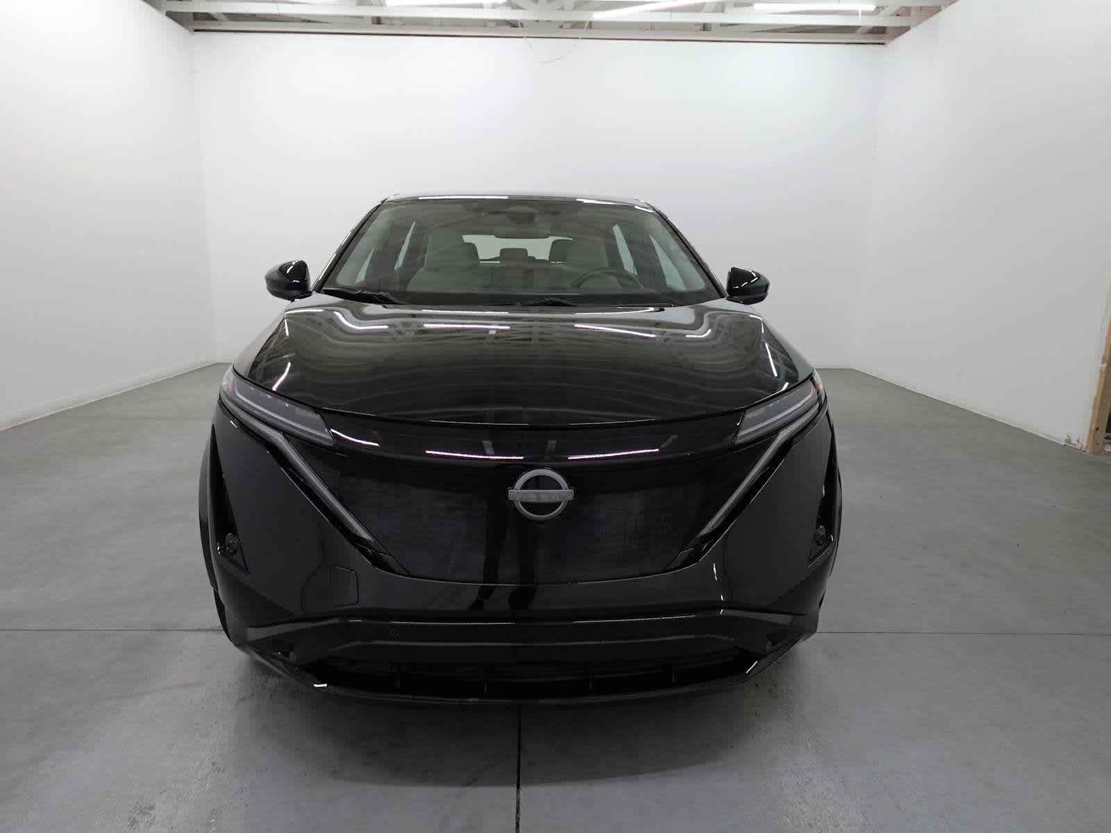 Used 2023 Nissan Ariya FWD image 2