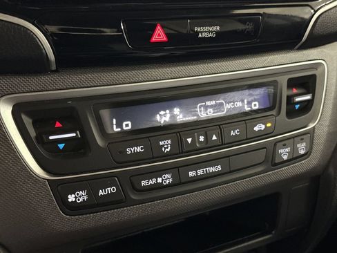Used 2024 Honda Ridgeline Sport image 16