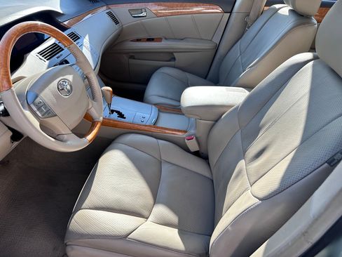Used 2006 Toyota Avalon Limited FWD image 5