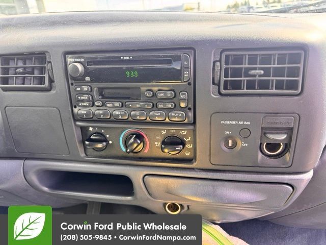 Used 2001 Ford F250 2WD SuperCab Super Duty image 11