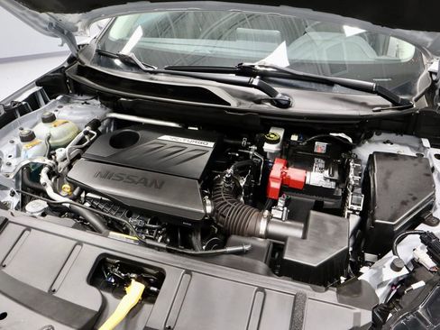 Certified 2024 Nissan Rogue SV image 15