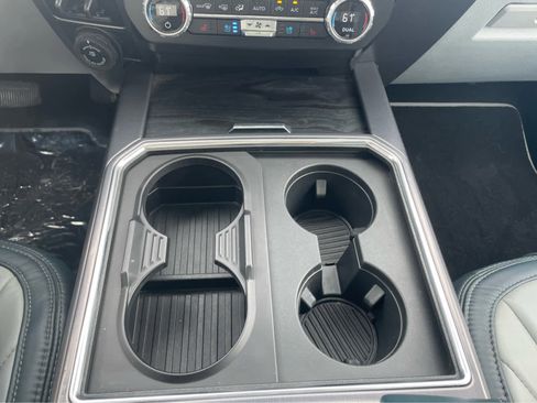 Used 2022 Ford F450 Limited w/ FX4 Off-Road Package image 29