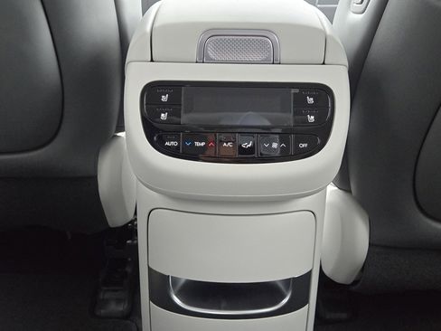 New 2026 Hyundai Ioniq 9 Calligraphy image 15