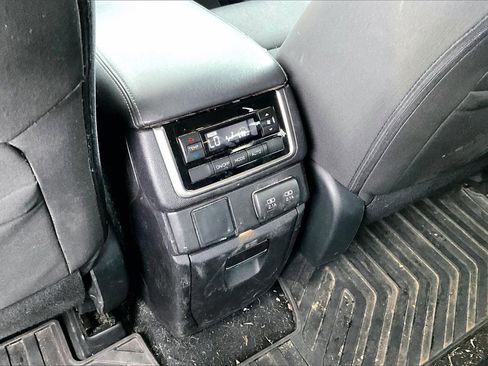 Used 2020 Subaru Ascent Premium w/ Convenience Package image 25