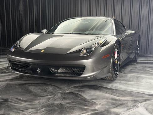 Used 2011 Ferrari 458 Italia Coupe RWD image 40