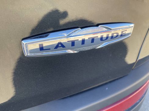 Used 2016 Jeep Cherokee Latitude image 33