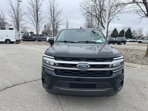 Used 2024 Ford Expedition XLT image 2