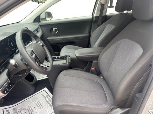 Used 2025 Hyundai Ioniq 5 SE RWD image 9