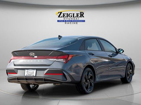 New 2026 Hyundai Elantra SEL Sport Premium FWD image 8