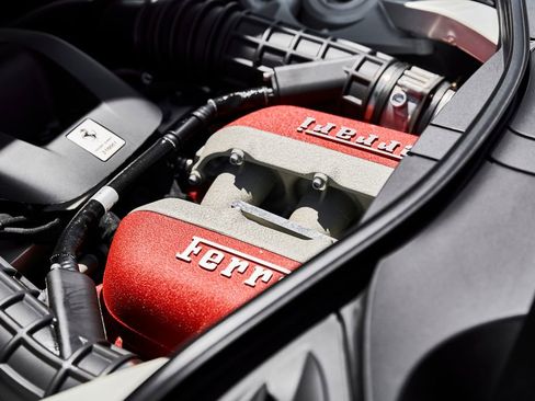 Used 2025 Ferrari Purosangue AWD/4WD image 22