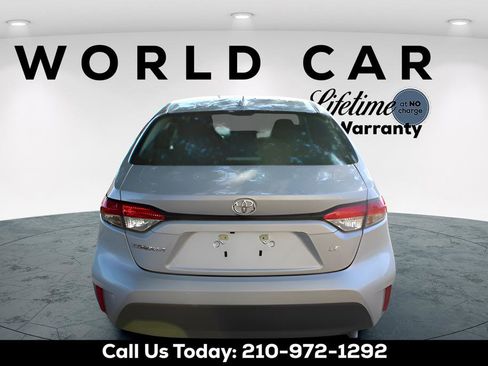 Used 2025 Toyota Corolla LE FWD image 6