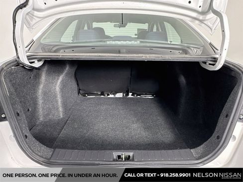 Used 2020 Nissan Versa S FWD image 23