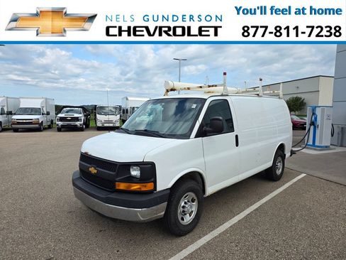 Used 2016 Chevrolet Express 3500 RWD image 3