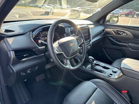 Used 2023 Chevrolet Traverse Premier FWD image 20