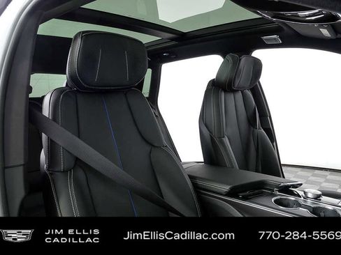 New 2026 Cadillac Lyriq Premium Sport image 23