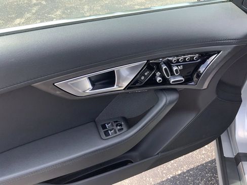 Used 2015 Jaguar F-TYPE Coupe RWD image 15
