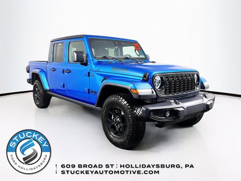 Used 2025 Jeep Gladiator Sport AWD/4WD image 1