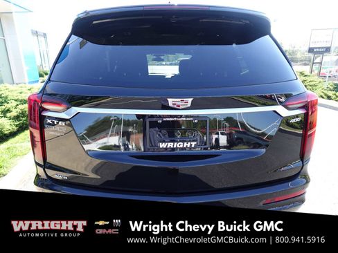 Used 2025 Cadillac XT6 Premium Luxury image 4