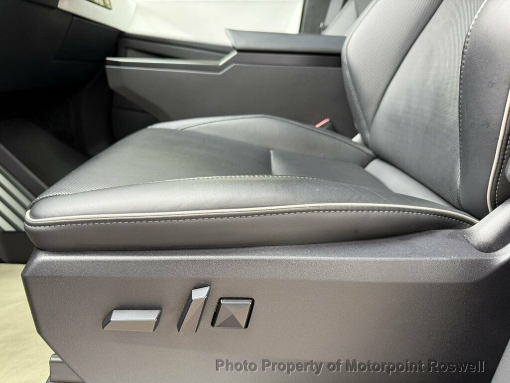 Used 2024 Tesla Cybertruck Cyberbeast AWD/4WD image 13