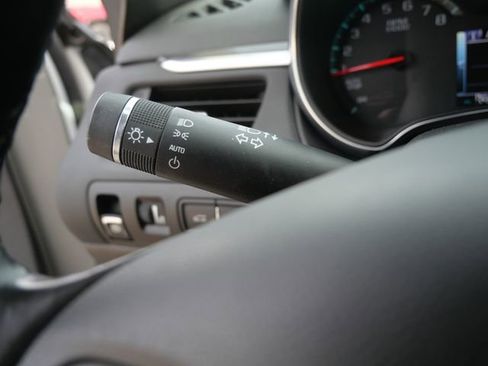 Used 2015 Chevrolet Impala LT w/ Convenience Package image 21