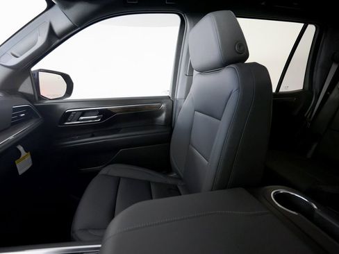 Used 2026 Chevrolet Tahoe Z71 w/ Comfort Package image 42