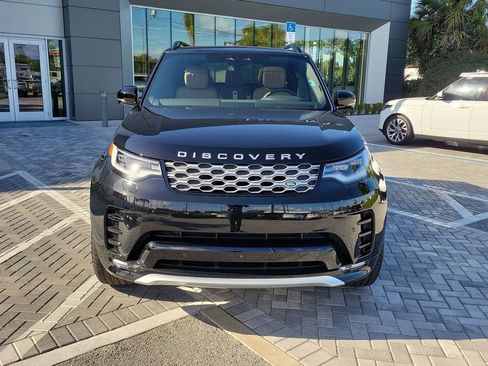 New 2026 Land Rover Discovery Limited Edition AWD/4WD image 8