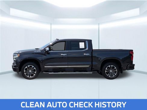 Used 2023 Chevrolet Silverado 1500 High Country w/ Z71 Off-Road Package AWD/4WD image 2