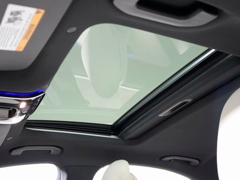 Certified 2024 Mercedes-Benz C 300 4MATIC Sedan image 13