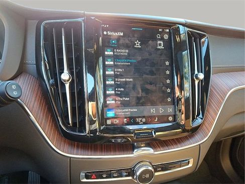 Used 2024 Volvo XC60 T8 Ultimate w/ Protection Package Premier image 17