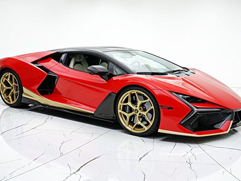 Used 2025 Lamborghini Revuelto AWD/4WD image 22