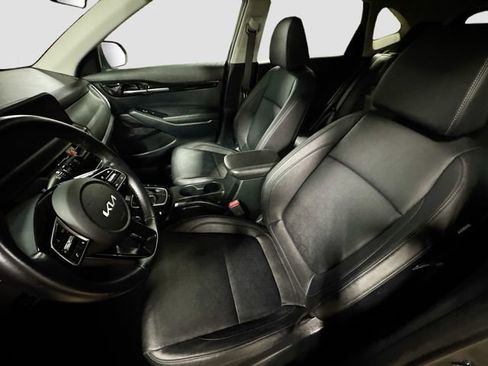 Used 2024 Kia Seltos EX image 22