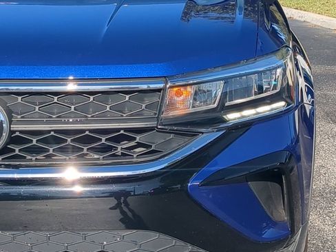 Used 2022 Volkswagen Taos SE image 10