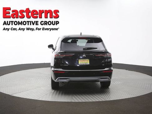 Used 2025 Mitsubishi Outlander SE AWD/4WD image 37