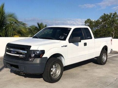 Used 2014 Ford F150 XLT AWD/4WD image 2