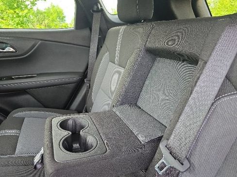 Used 2025 Chevrolet Blazer LT FWD image 29