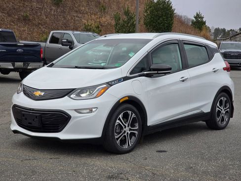 Used 2020 Chevrolet Bolt Premier w/ Infotainment Package image 2