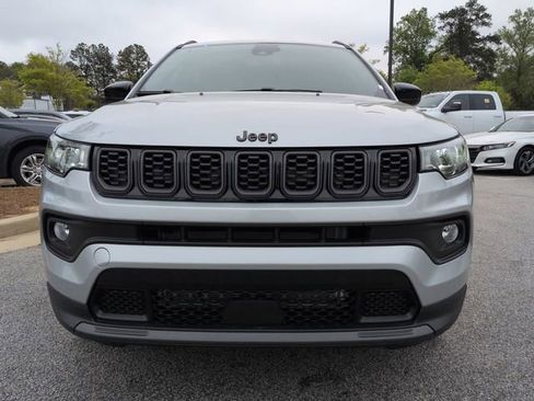 New 2026 Jeep Compass Latitude image 8